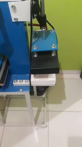 Máquina de fabricar e estampar chinelos - Foto 4
