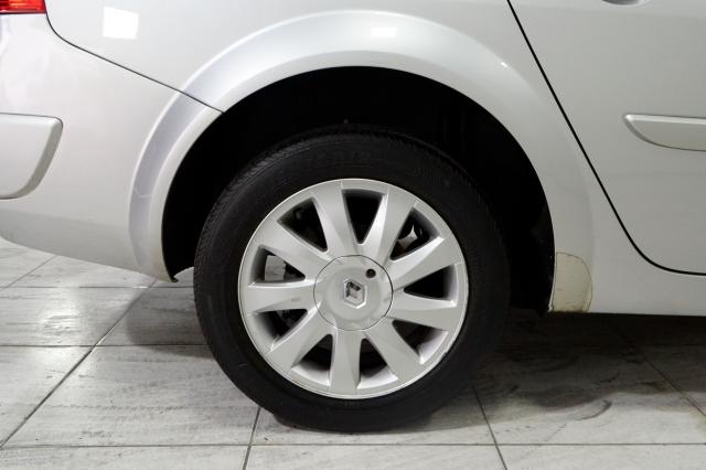 Renault Megane Grand Tour Dynam. Hi-Flex 1.6 16V - Prata - 2012 - Foto 18