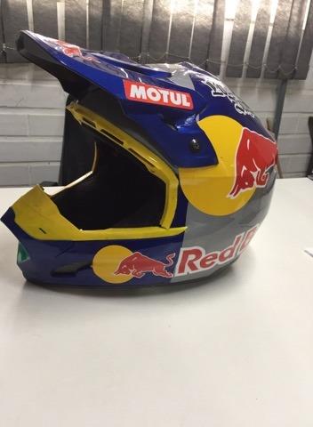 Capacete Red Bull