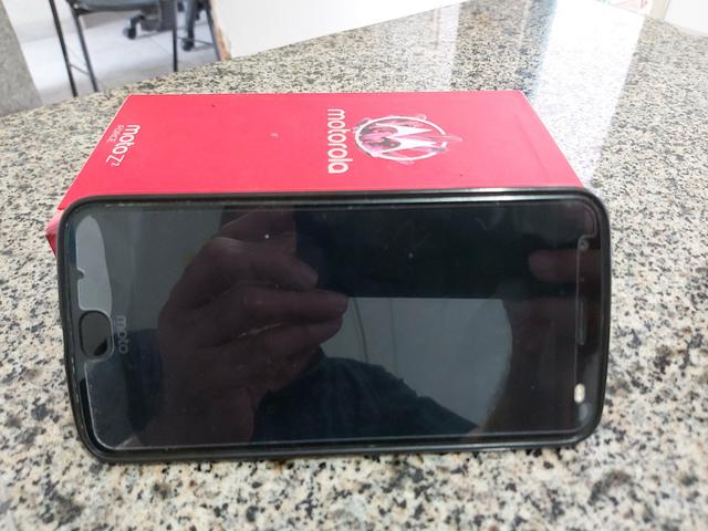 Motorola z2 force