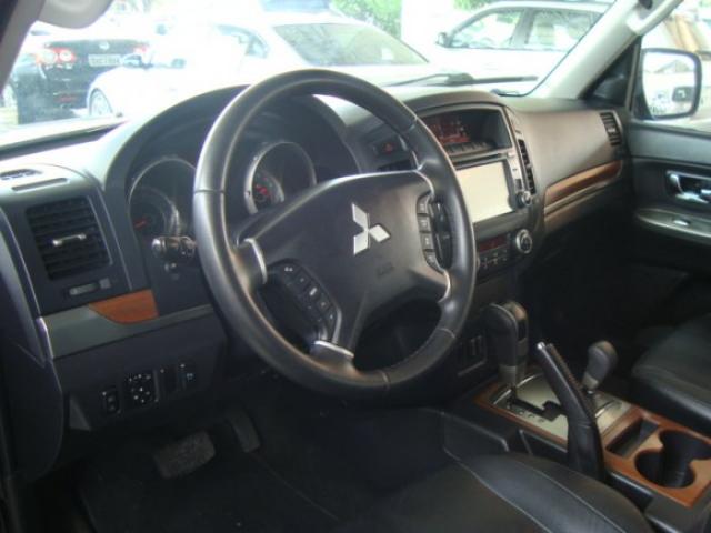Mitsubishi pajero full 2013 3.2 4x4 diesel top com teto solar (85) 99905-7907 - Foto 3