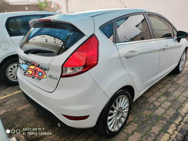 New Fiesta Titanium Hatch - Foto 9