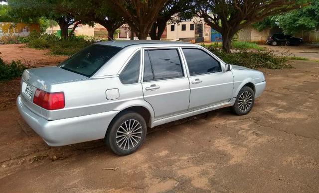 Vende-se um santana 2004 completo. - Foto 2