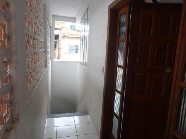 Alugo casa em Central Carapina, 2 andares - Foto 4