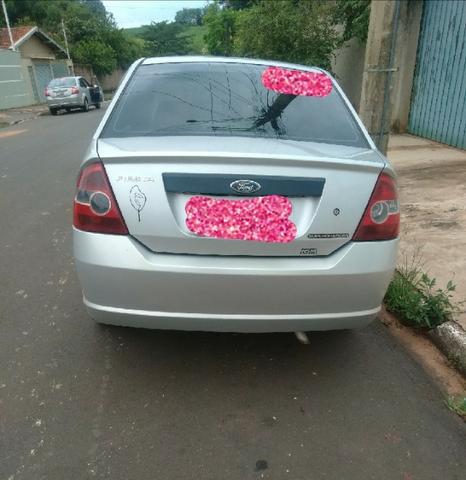 Vendo Ford Fiesta