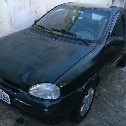 Vendo Corsa 1997 (2 portas) - Foto 6
