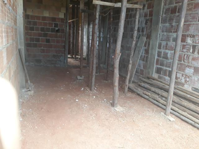 Vendo lote com casa nos fundos e construção na frente - Foto 13