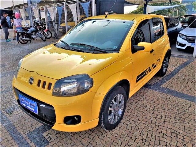 FIAT UNO 2011/2012 1.4 SPORTING 8V FLEX 4P MANUAL