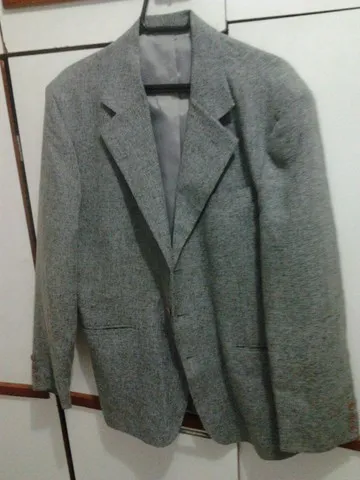 Blazer jaqueta cinza em bom estado,TAM. 50 Médio,barato,conservado,masculino.