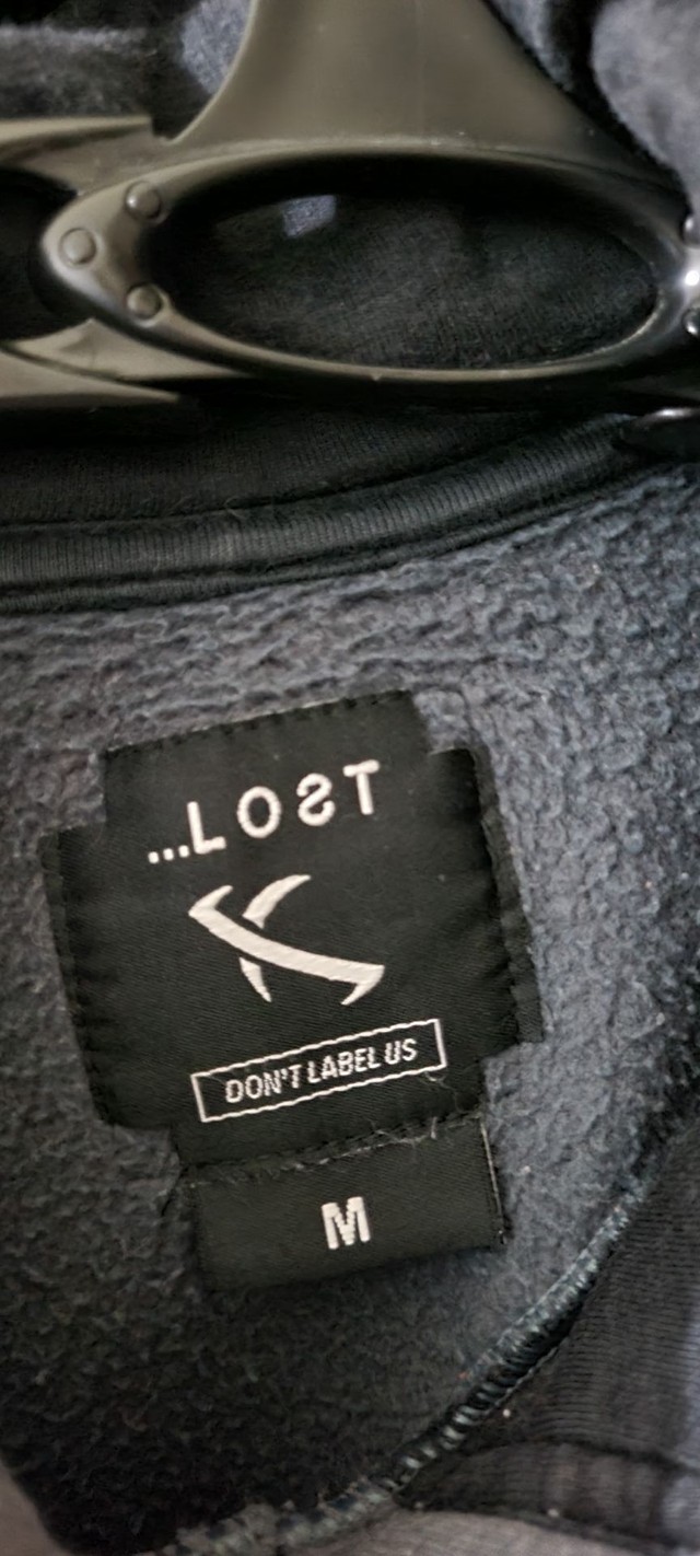 MOLETOM LOST 4:20 SMOKE BOMB - Foto 4