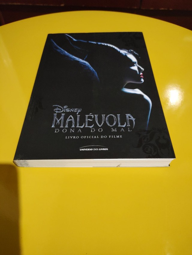  Malévola dona do mal. Produto novo. Com brinde  - Foto 2