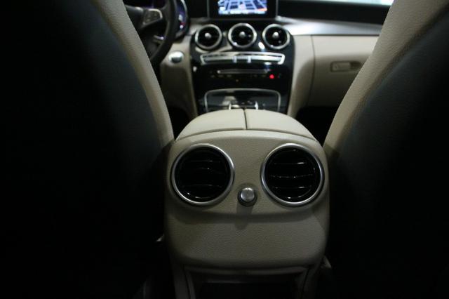 Mercedes-Benz C250 2.0 - Foto 11