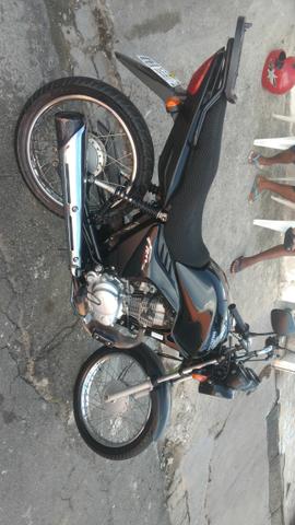 VENDO OU TROCO POR CARRO(tudo ok sem nada a fazer) - Foto 2