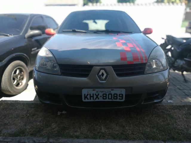 Renault Clio 2007 com detalhe esportivo - Foto 2