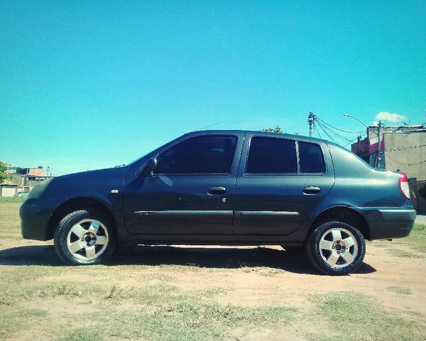 Clio Sedan 2004 1.6 16V Completo - VENDO OU TROCO POR CELTA OU PALIO - Foto 3