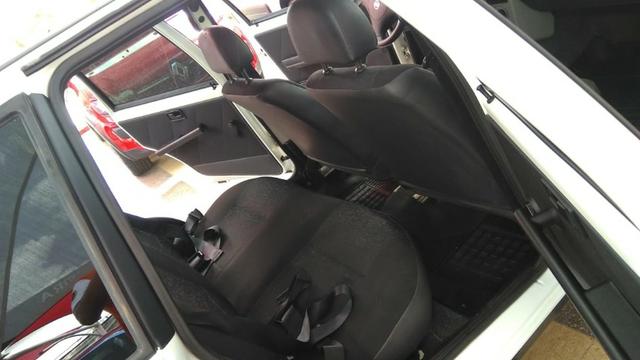 Fiat Uno Mille Fire Economy Way 1.0 (Flex) 4p 2013 - Foto 16
