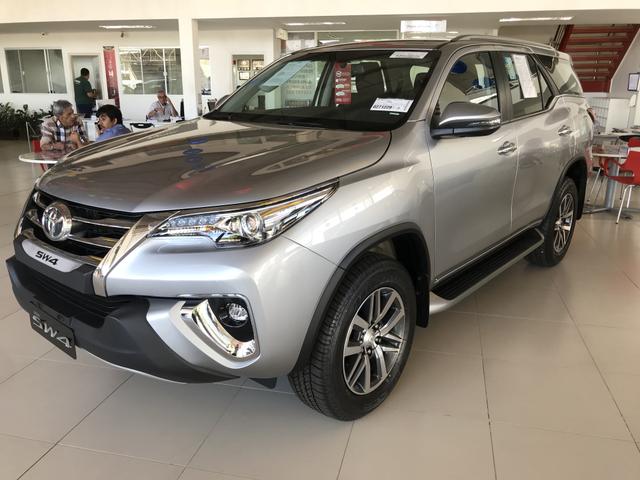 Toyota Sw4 SRX 2.8 Diesel 4x4 - 2020/2020 Lince Toyota Flamboyant