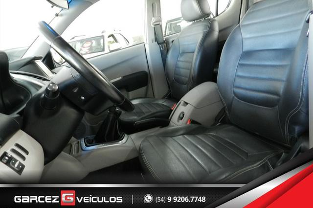 Mitsubishi L200 Triton HPE 3.2 Turbo Diesel 4X4 Manual Lacrada Revisada Procedência - Foto 15