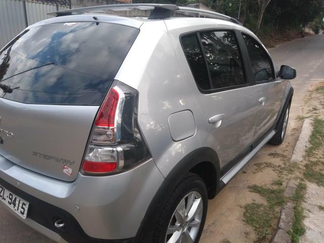 Sandero - Foto 2