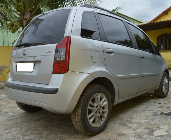 Fiat Idea 1.4 Flex/GNV em ótimo estado - Foto 4