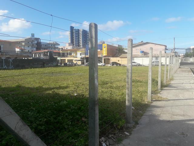 Terreno de esquina Comercial/Residencial med. 1420 m2 na Coroa do Meio - Foto 3