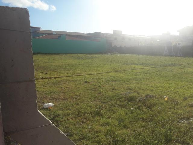 Terreno de esquina Comercial/Residencial med. 1420 m2 na Coroa do Meio - Foto 2