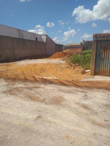 Lote de12x30 no Jardim Canadá sob-esquina frente a loja DM - Foto 2
