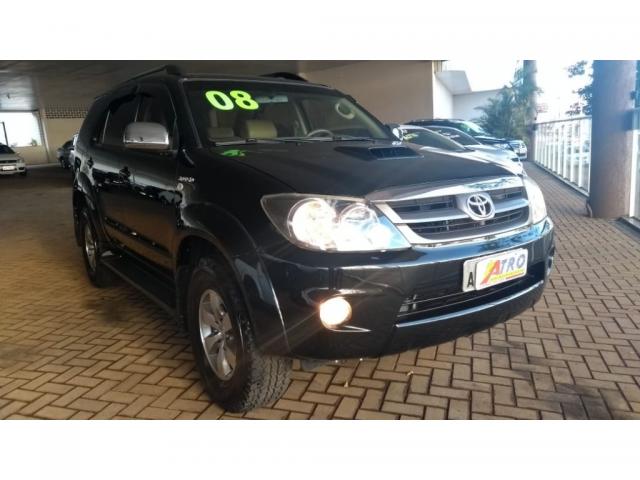 TOYOTA HILUX SW4 SRV D4-D 4X4 3.0 TDI DIES. AUT - Foto 19