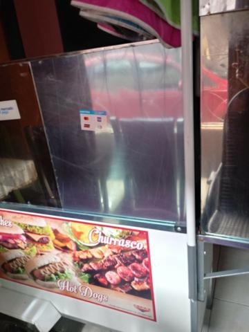 Carrinho 3 em 1, espeto, hambúrguer e cachorro quente (pouco usado) - Foto 5