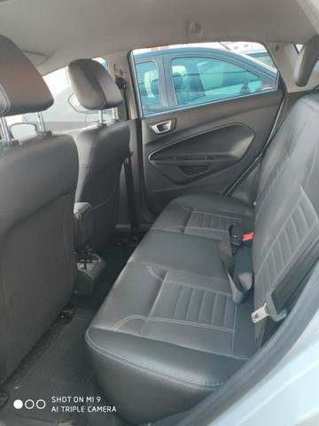New Fiesta Titanium Hatch - Foto 6
