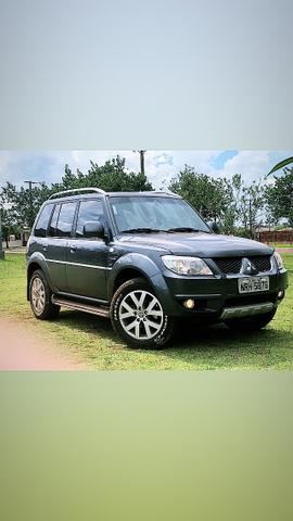 Pajero Tr4 2.0 4x2 automática 11/12