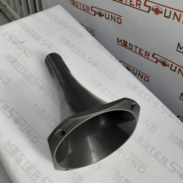 Cone para corneta. Cano longo. Novo. 