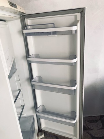 Vendo uma geladeira da marca Electrolux - Foto 6