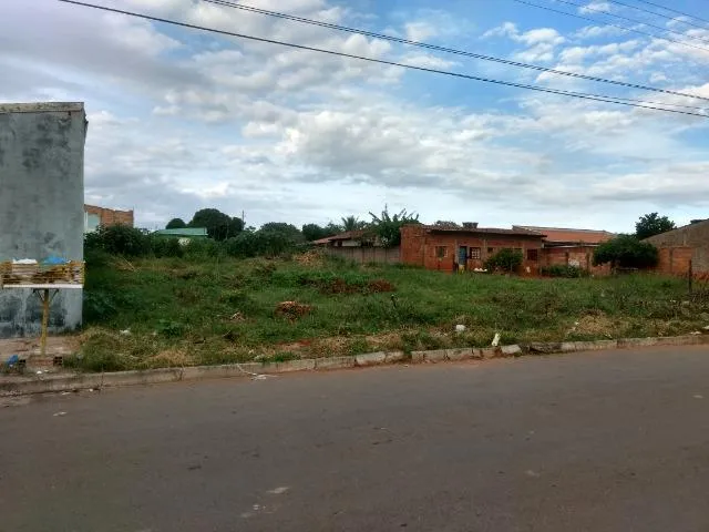 Área - Vila Maria - 731m² - IPTU: 120,00/mês