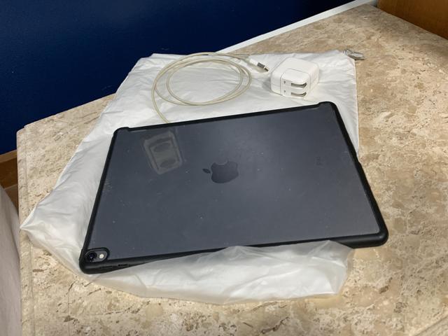 IPad Pro 10,5? - 64Gb - WiFi- 2a Geração c/ NF - Foto 3