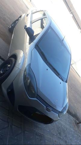 Vendo Ford Fiesta Sedan 1.6 2011/12 completo - Foto 3