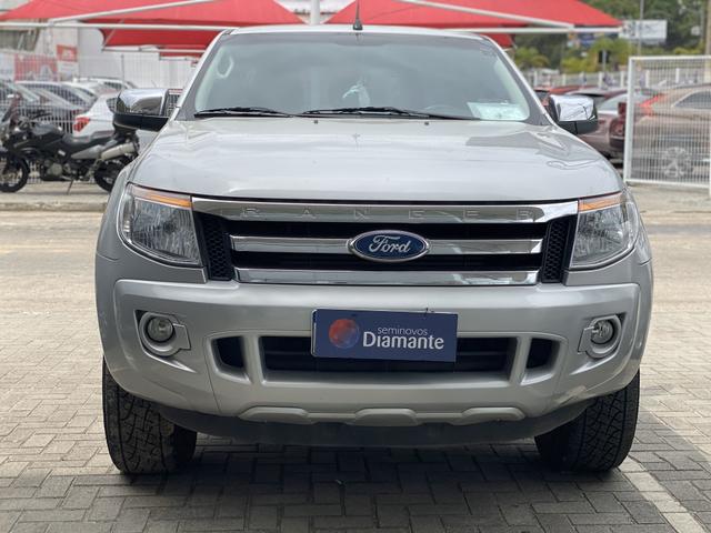 Ranger XLT diesel 4x4 automático ( Cláudio 21 - 9 7 6 0 4 - 2 5 4 8 )