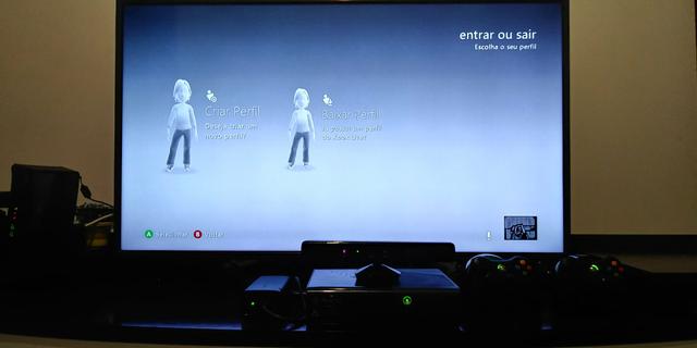 Xbox 360 + Kinect + 02 controle + Jogo - Foto 4