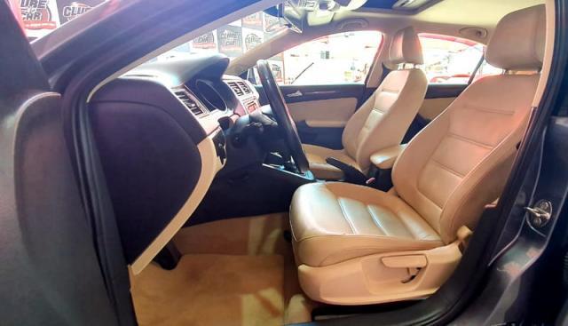 JETTA 2.0 CONFORTLINE 8V (FLEX) (AUT) - 56.990,00 - Foto 13