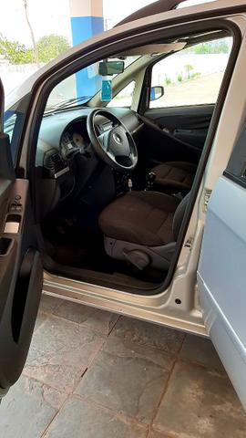 Fiat Idea 1.4 Flex/GNV em ótimo estado - Foto 14