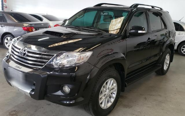 Hilux Sw4 7 Lugares Diesel 4x4 - Foto 5