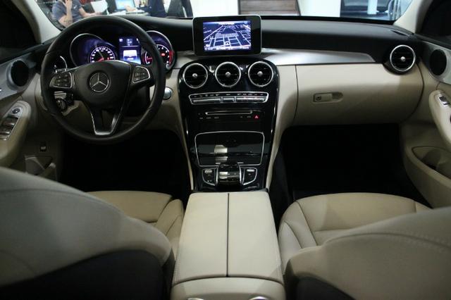 Mercedes-Benz C250 2.0 - Foto 19