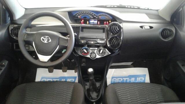 Toyota Etios Hatch X 1.3 Arthur Veiculos - Foto 5