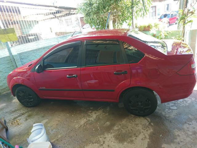 Fiesta sedan completo (impecável)!