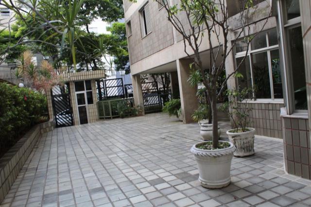 Ótima localização - Foto 14