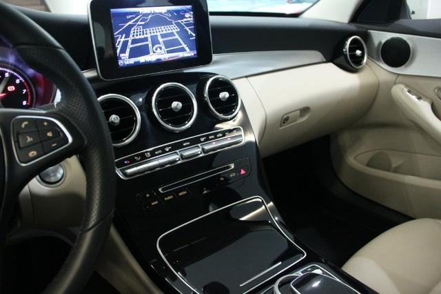 Mercedes-Benz C250 2.0 - Foto 8