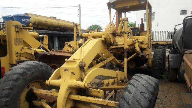 Motoniveladora Caterpillar 120B - Foto 2