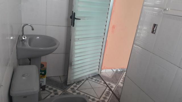 Aluga casa 2 cômodos no Jardim São Marcos p.f . Ônibus járd. São marco - Foto 8