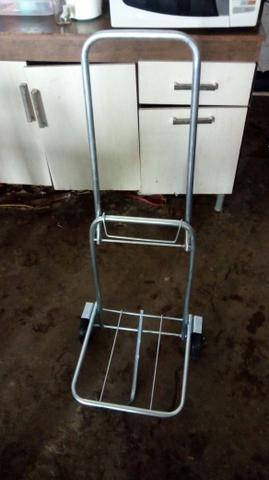 Vende se 2 carrinhos bagageiros