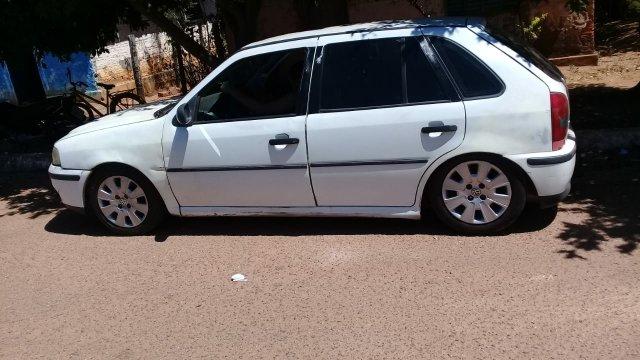 Vendo gol3 2001 valor 4.500 2 anos atrasado 16 válvula foi feito o moto não tem 4 mês